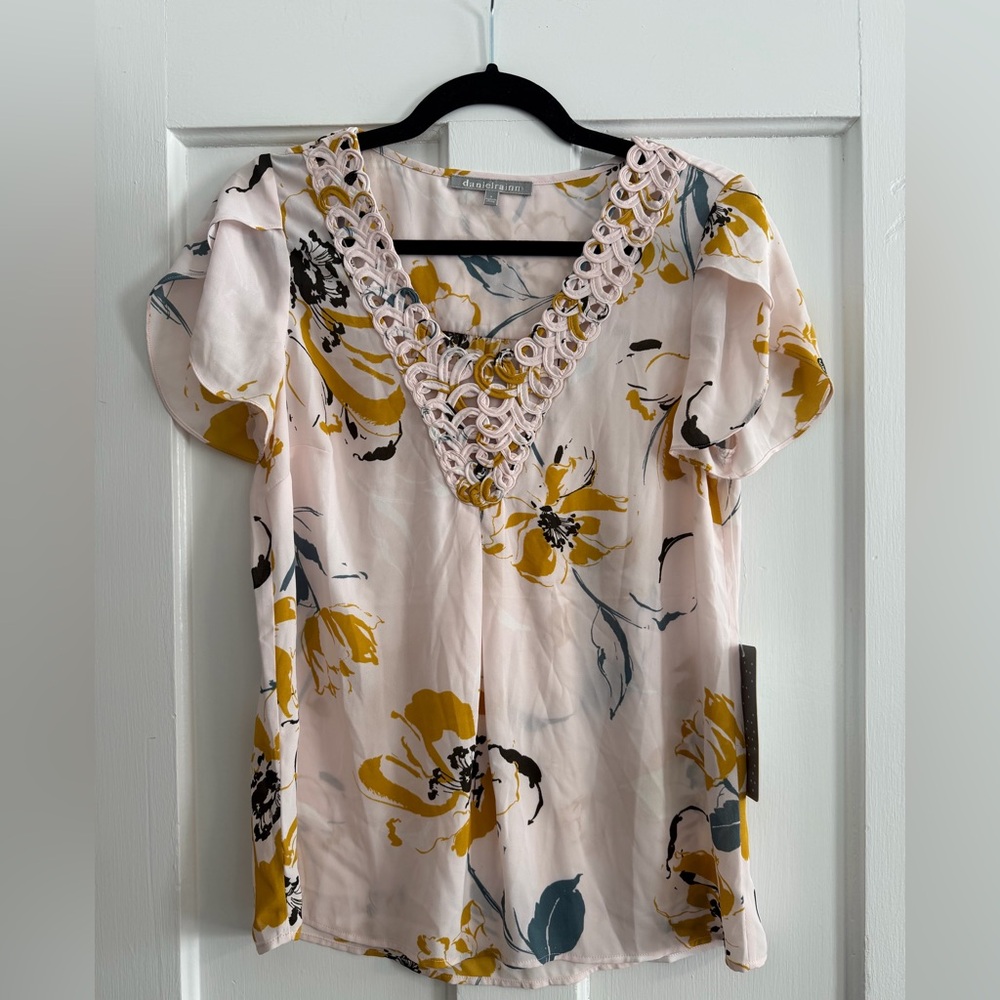 Daniel Rainn Floral Blouse Size 8